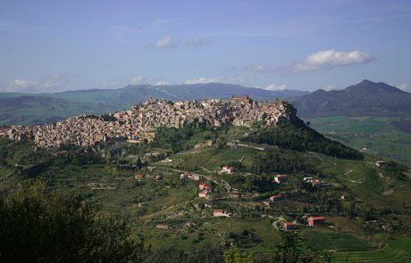 Valguarnera, caropepe