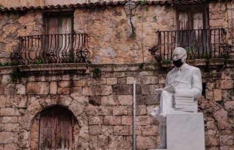 Palma di Montechiaro- Statua di Giuseppe Tomasi di Lampedusa-Gattopardo