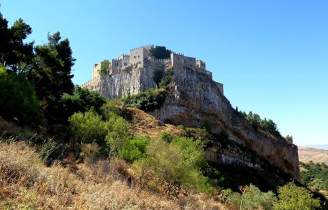 Castello di Caccamo - ph. Ass. Amici dei Cammini Francigeni di Sicilia