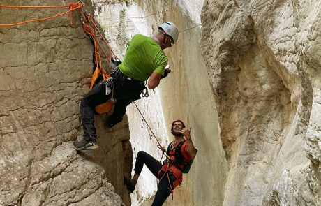 DRY CANYONING